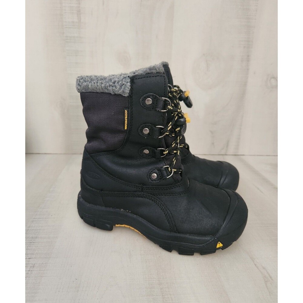 Keen Warm Basin Boots 1007815 Black Cap Toe Waterproof 200 Gram Lined Boys Sz 2